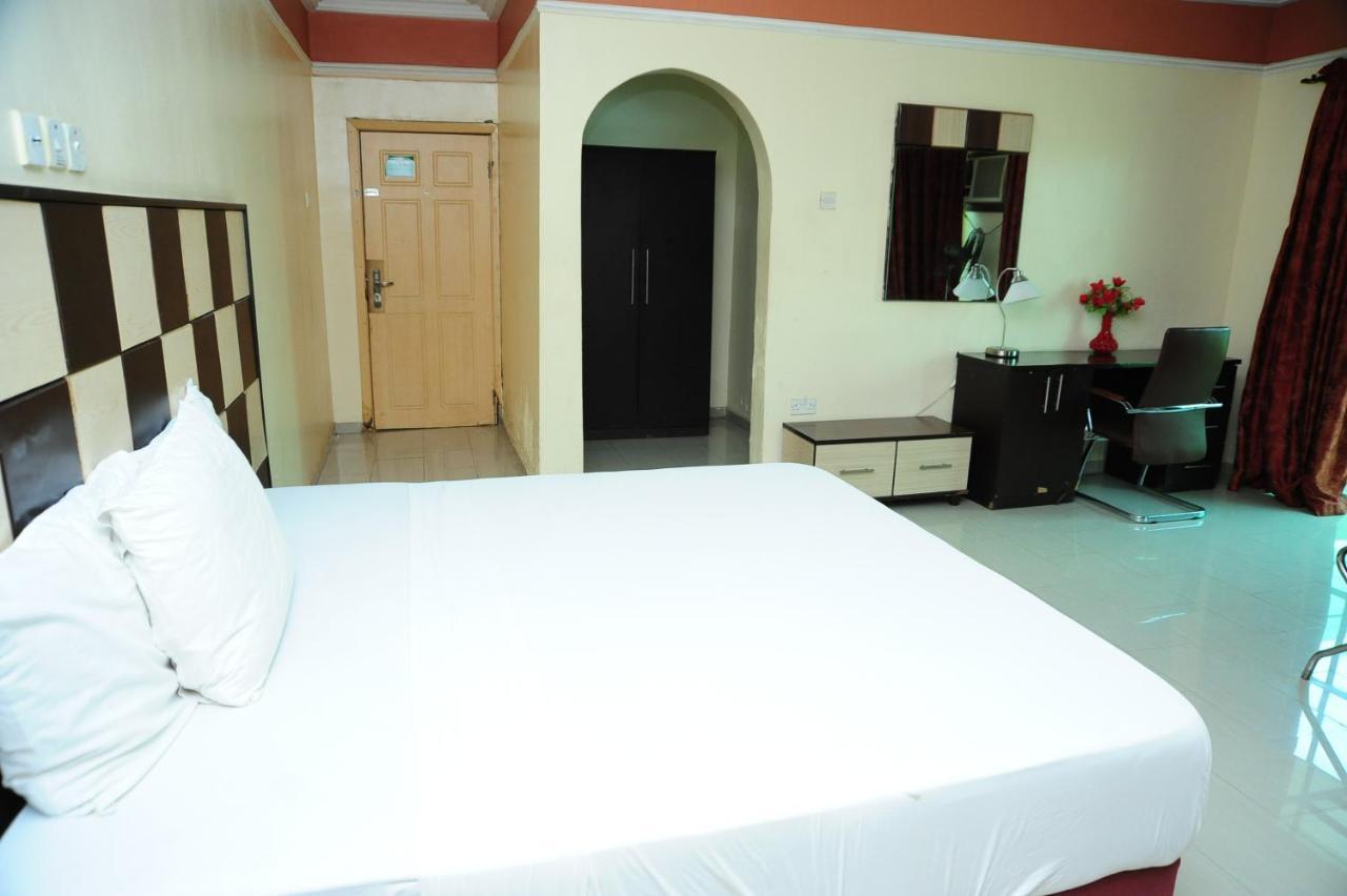 Richton Hotel And Suites Abeokuta Ruang foto