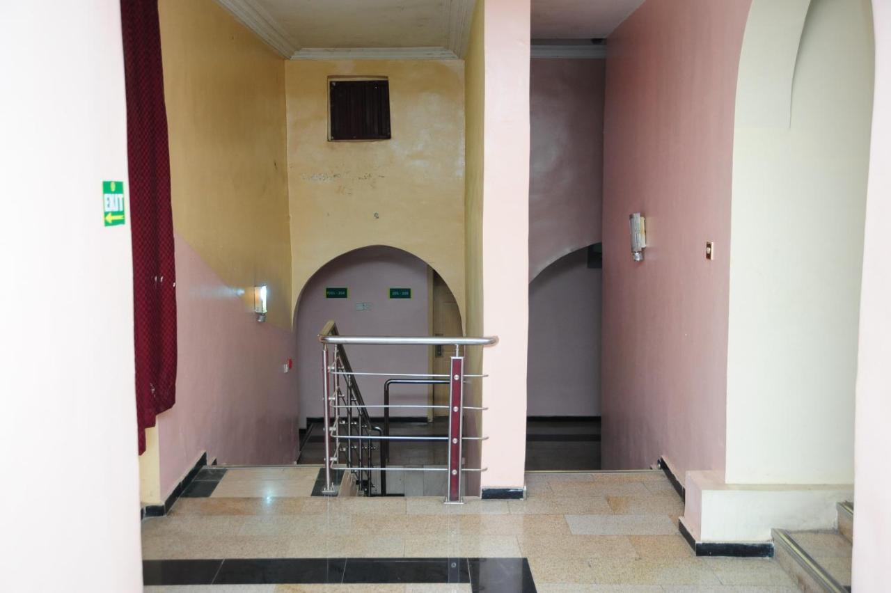 Richton Hotel And Suites Abeokuta Bagian luar foto